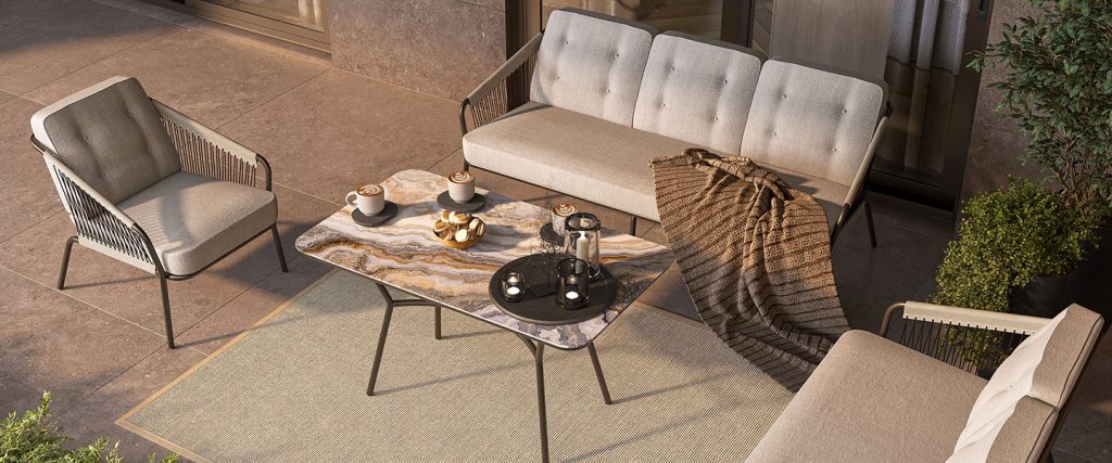 Metal Wood-Grain Chair